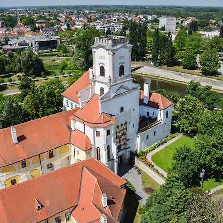 Hotel Domus Collis Győr Eksteriør bilde