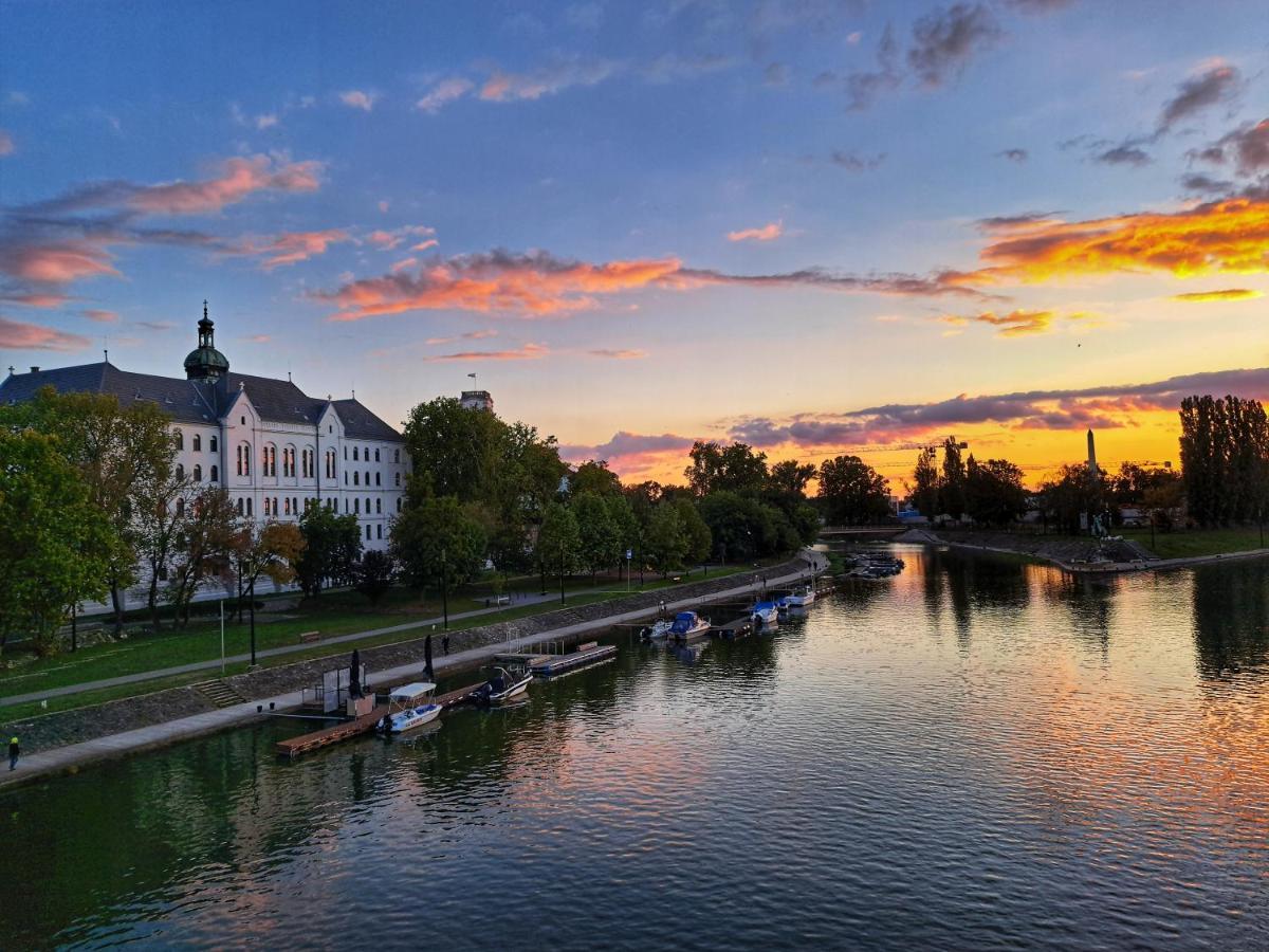 Hotel Domus Collis Győr Eksteriør bilde