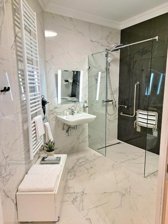 Hotel Domus Collis Győr Eksteriør bilde